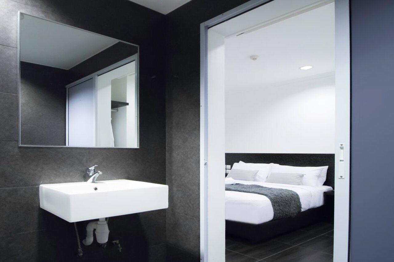 Harbour Ville Hotel - Hamilton Singapore Exterior photo