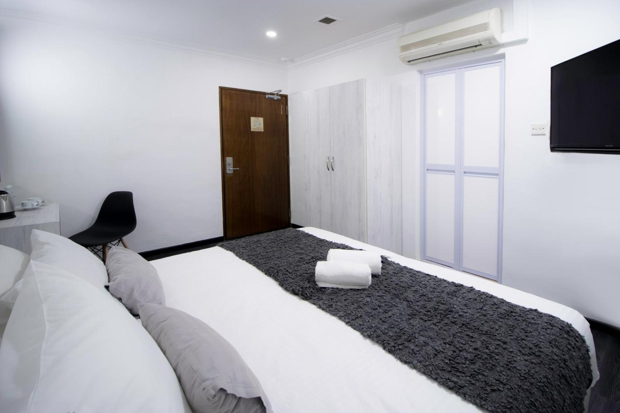 Harbour Ville Hotel - Hamilton Singapore Exterior photo
